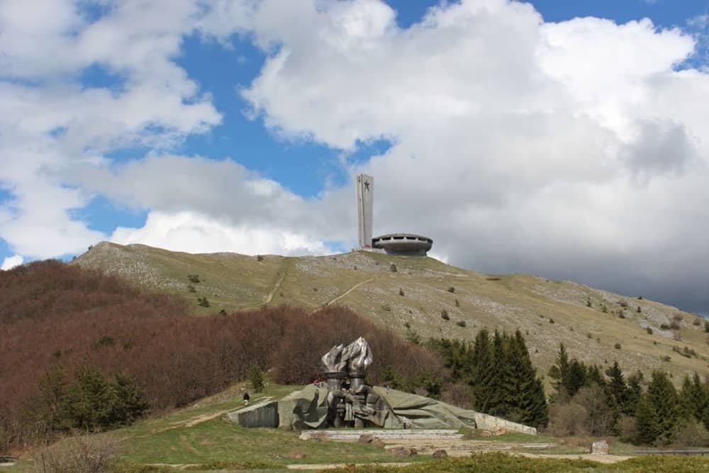 Pametnik na Buzludzha — 2