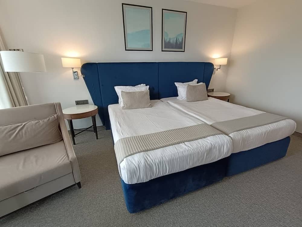 Astor Garden Hotel — 2
