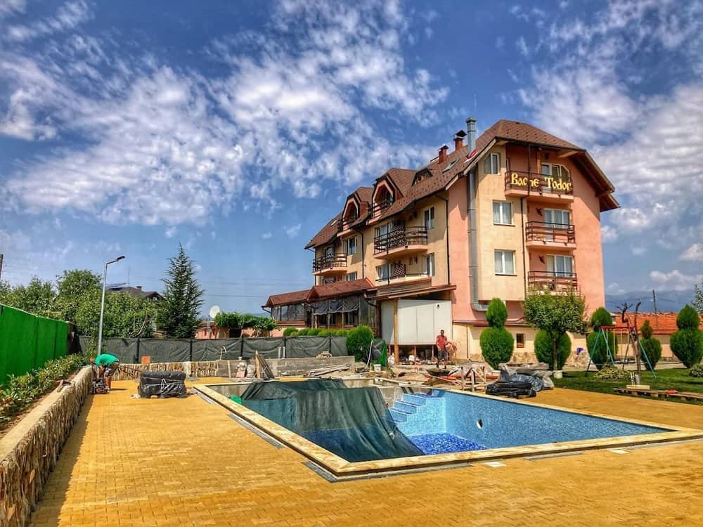 Bache Todor Family Hotel