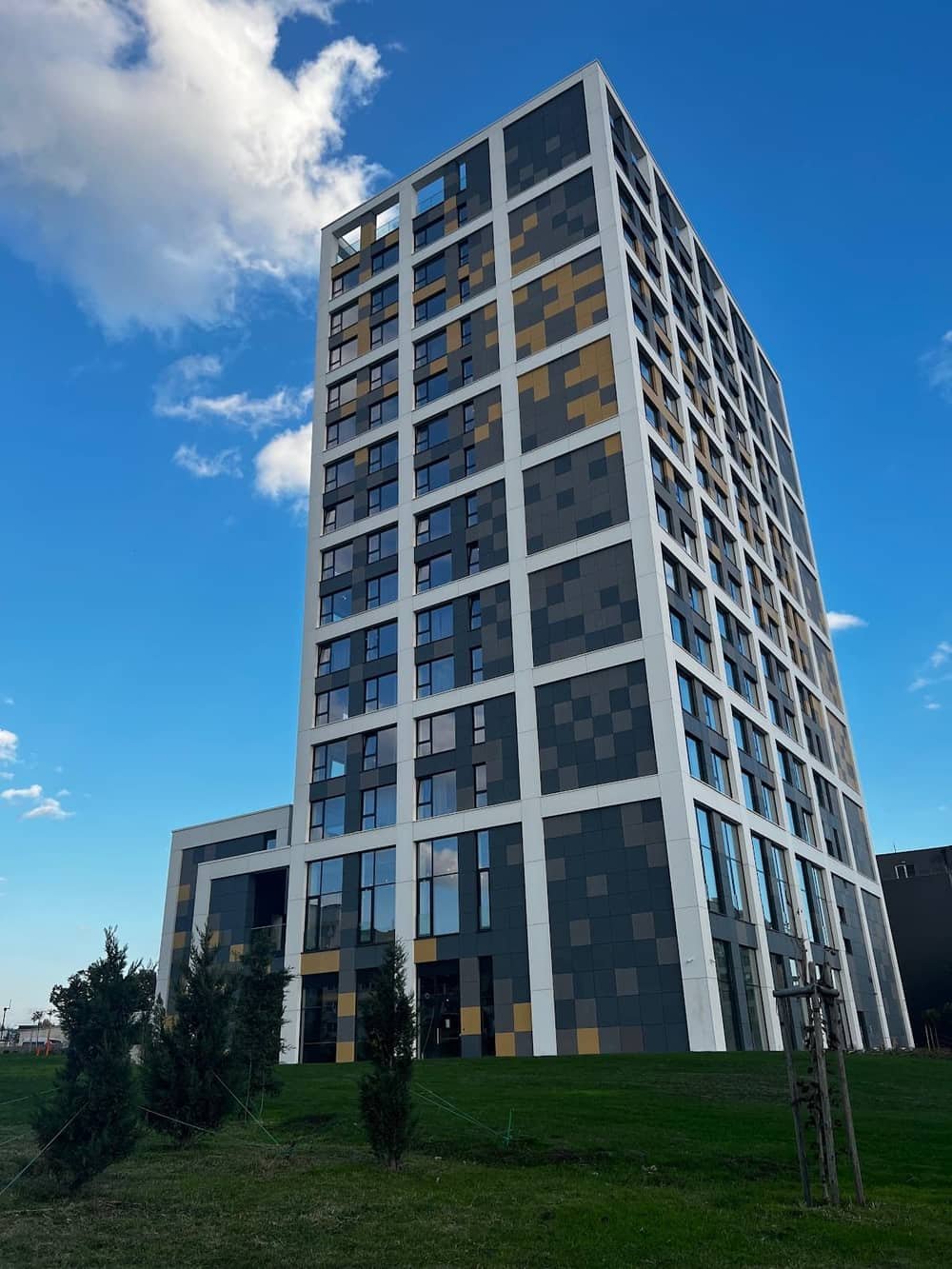 Campus 90 - art hotel, co-working, konferentni zali, biznes hotel Varna, prodalzhitelen prestoy