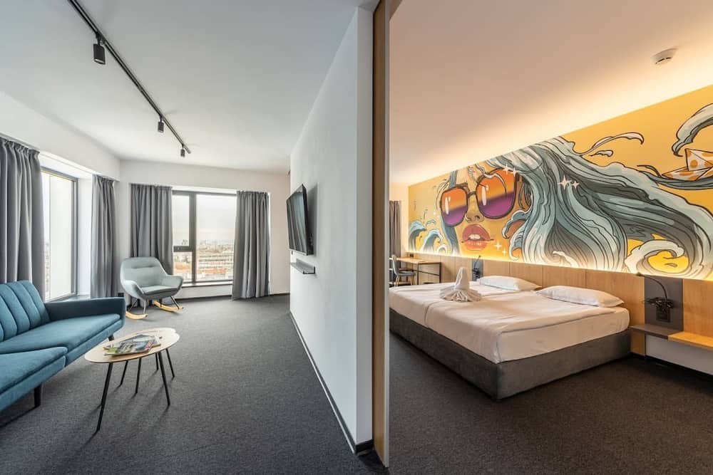 Campus 90 - art hotel, co-working, konferentni zali, biznes hotel Varna, prodalzhitelen prestoy — 2
