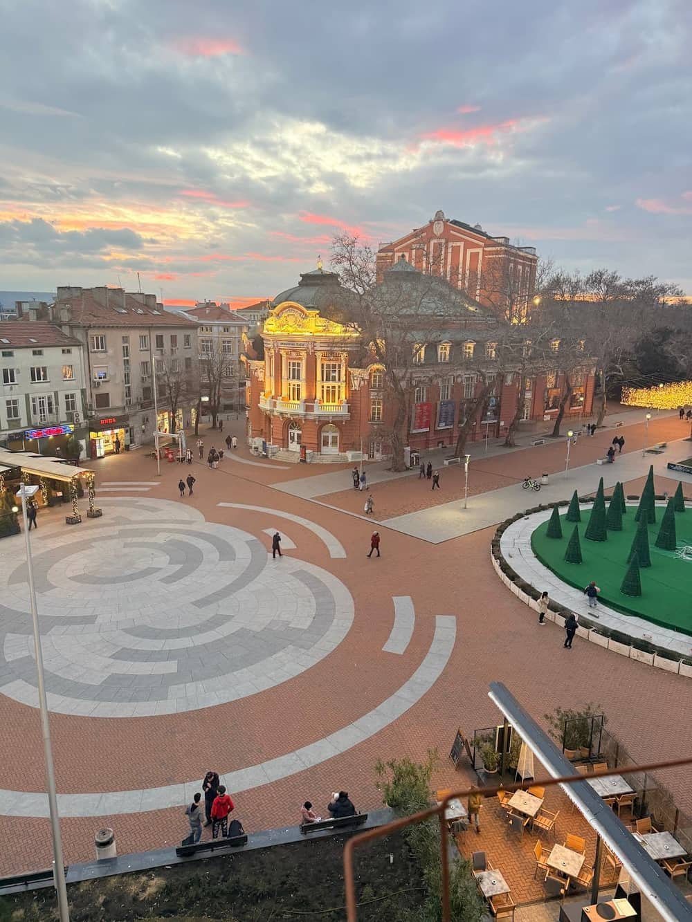 Family Hotel Opera Plaza