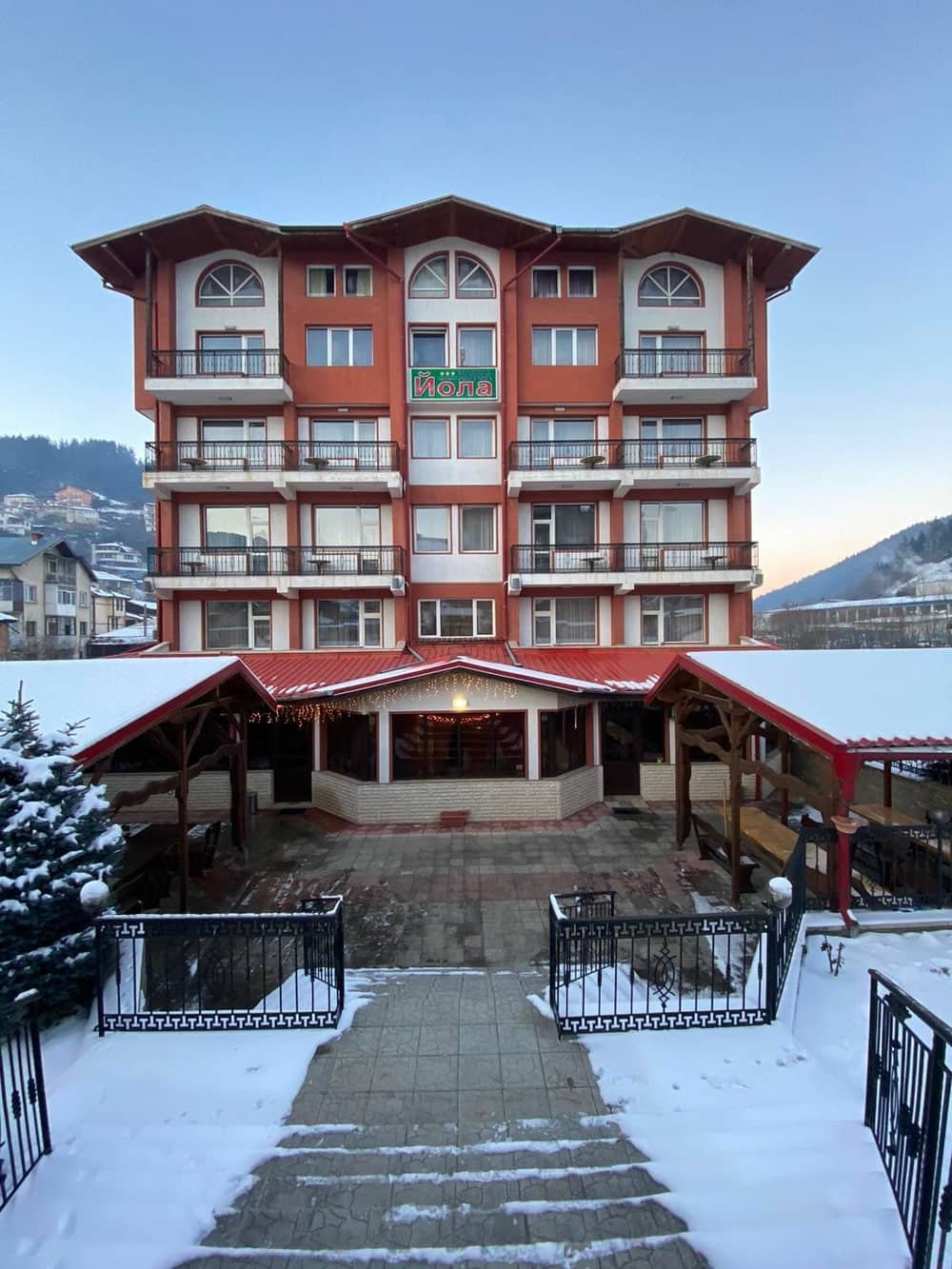 Family Hotel Yola