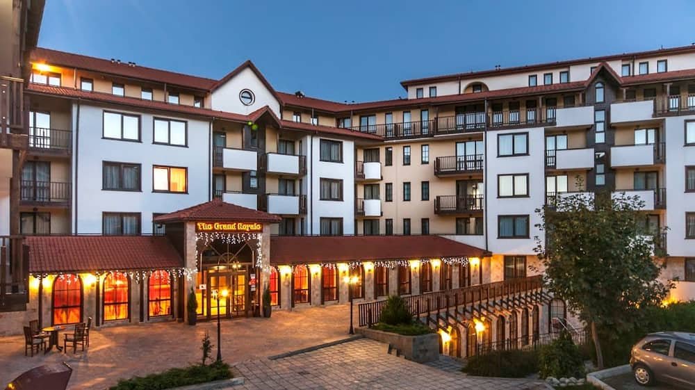 Grand Royale Apartment Complex & Spa