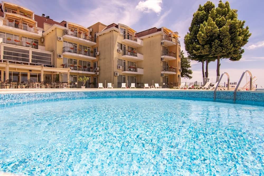 Helios Hotel