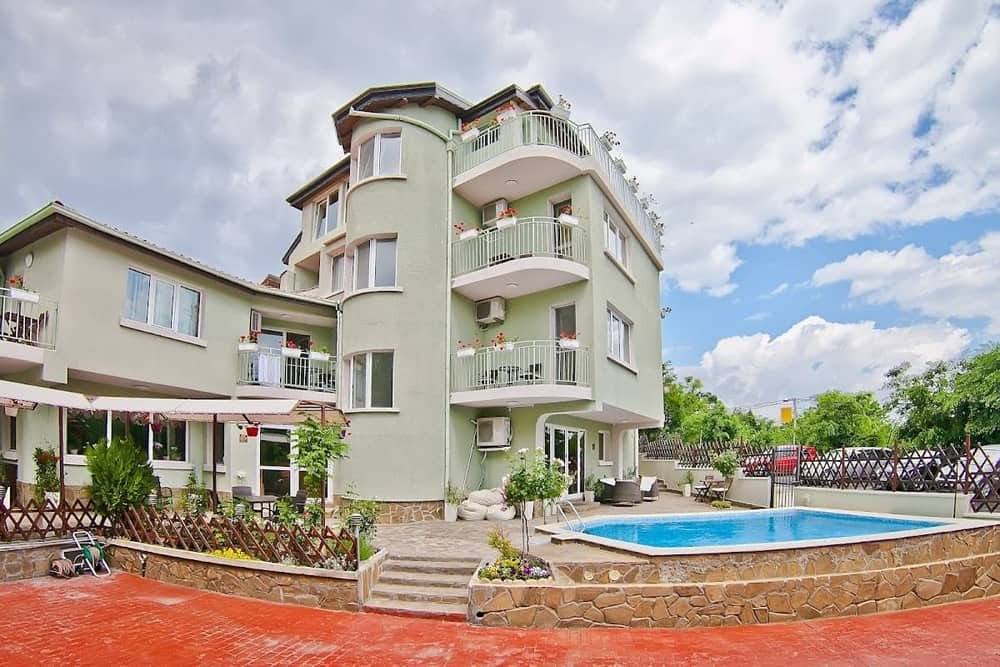 Hotel Amfora Varna - for Business and Holiday