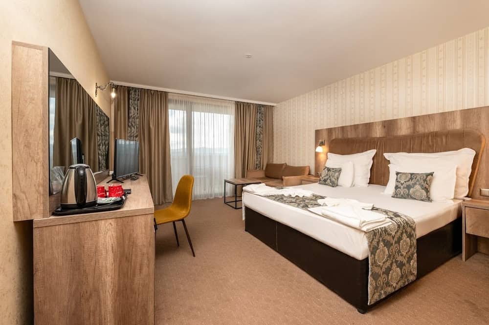 KATALINA RESORT — 2
