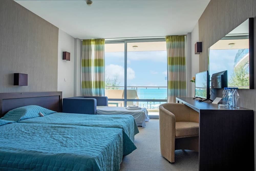 Sandy Bay Hotel — 2
