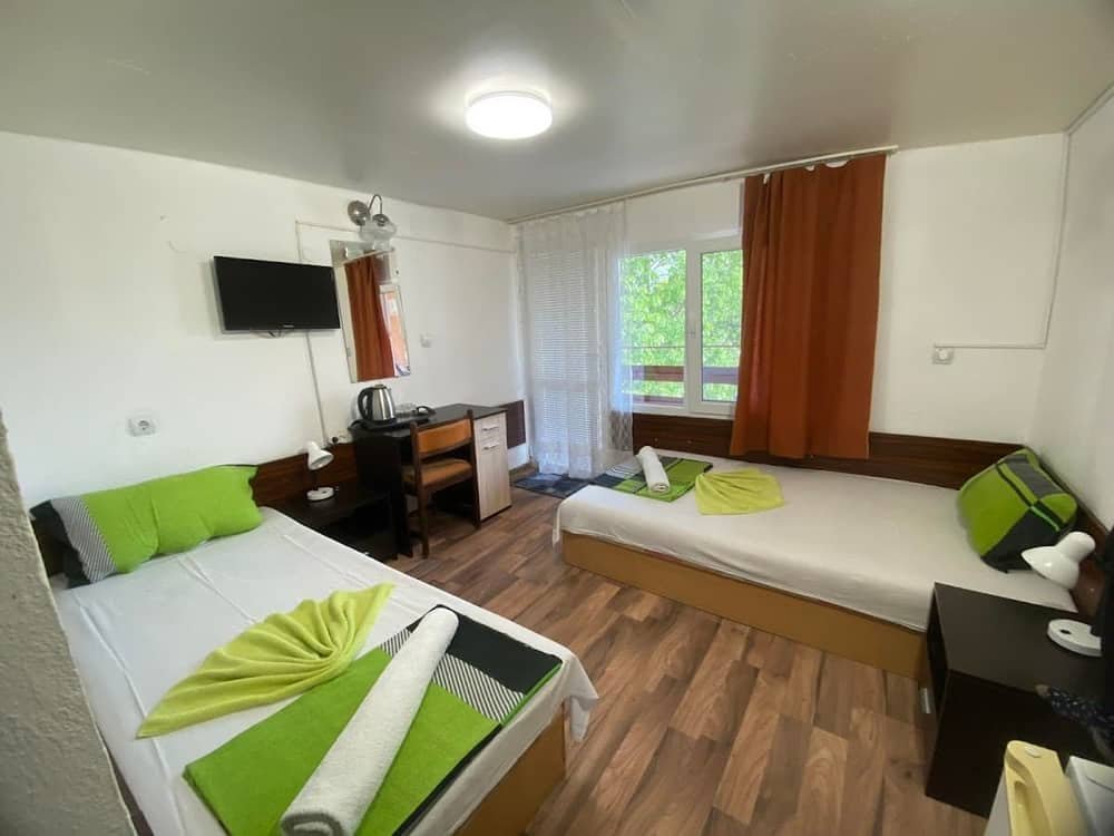 Semeen hotel Yulian — 2