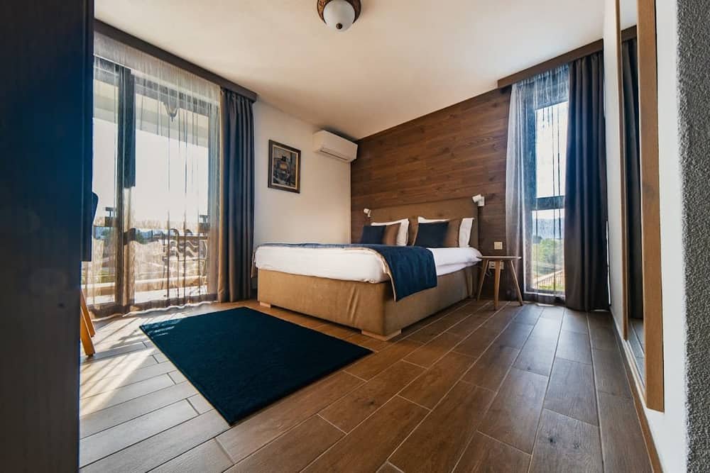 Seven Springs Hotel — 2