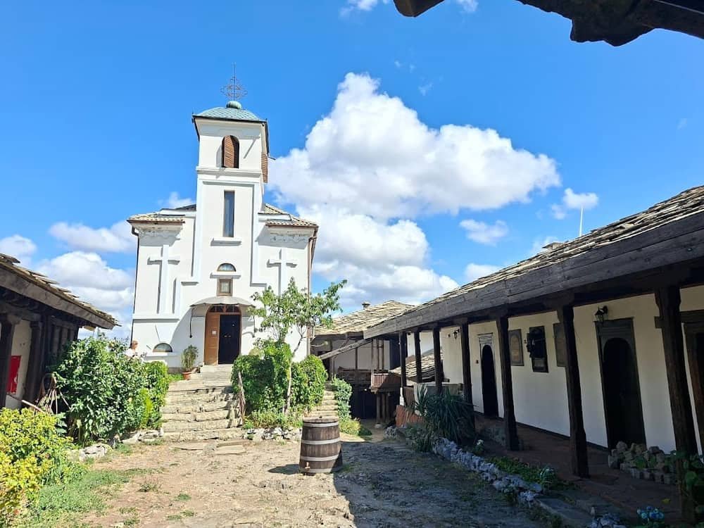 Glozhene Monastery — 2