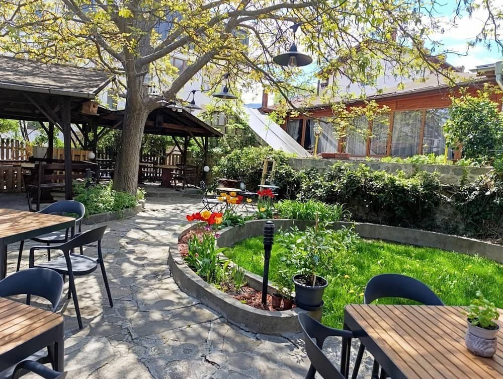 Bistro 7
