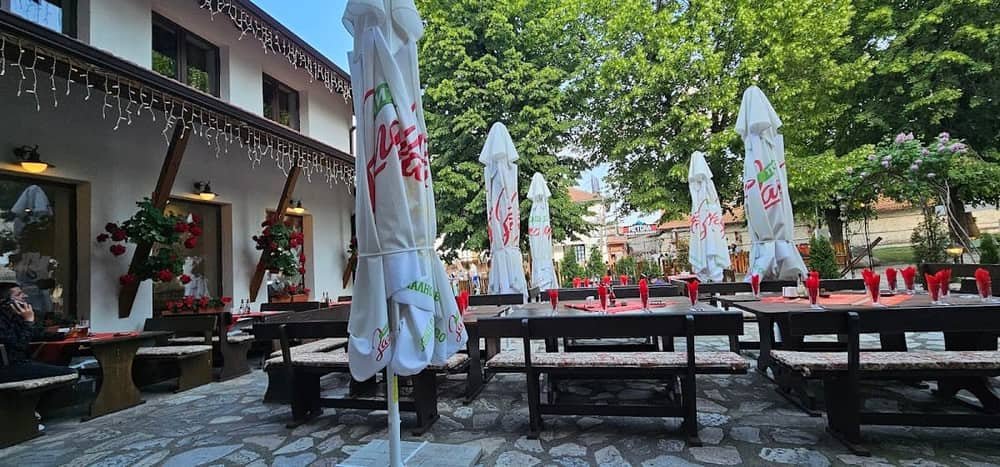 Chevermeto Tavern — 2