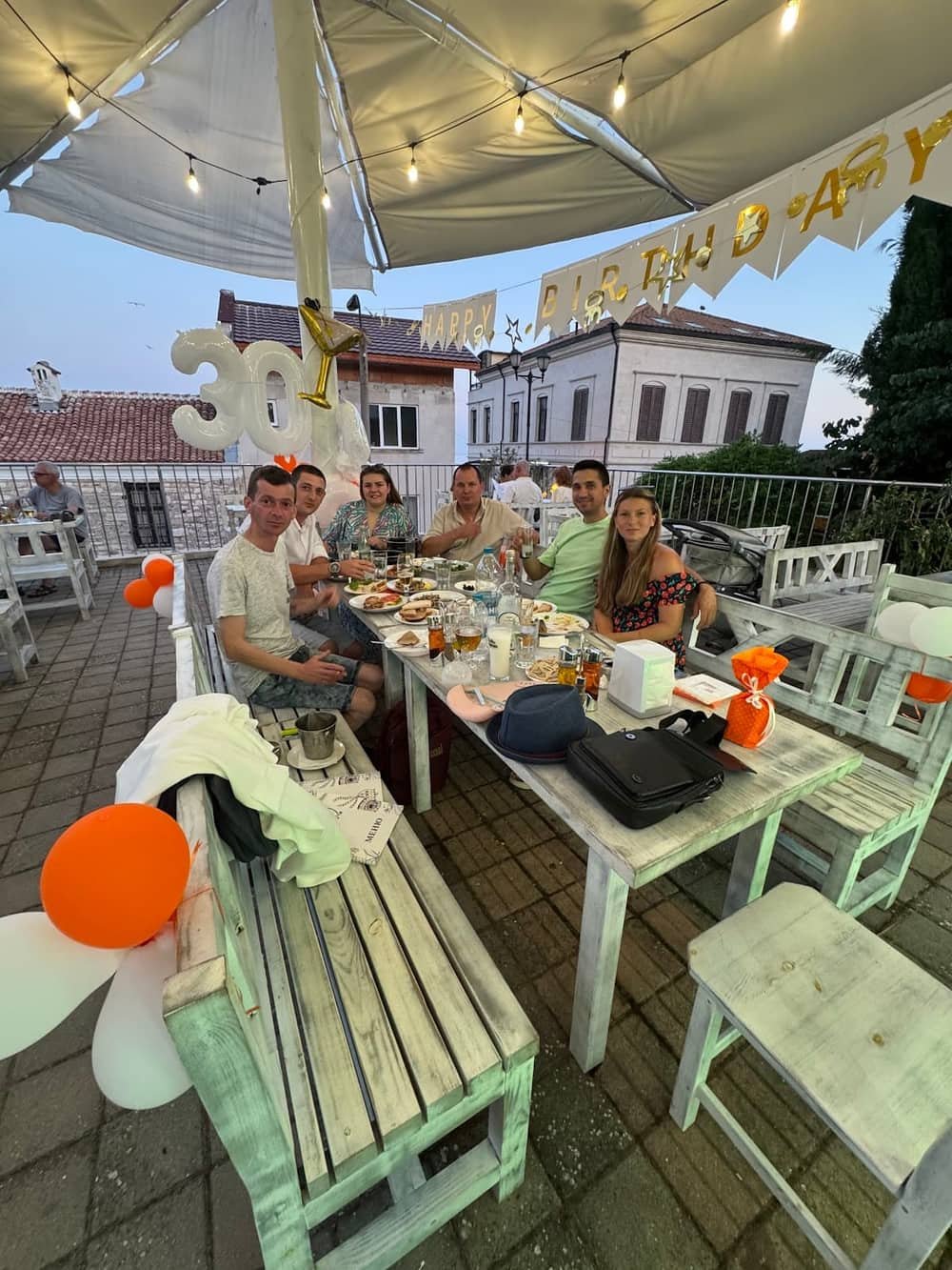 Do Muzeya Bistro/ To the Museum