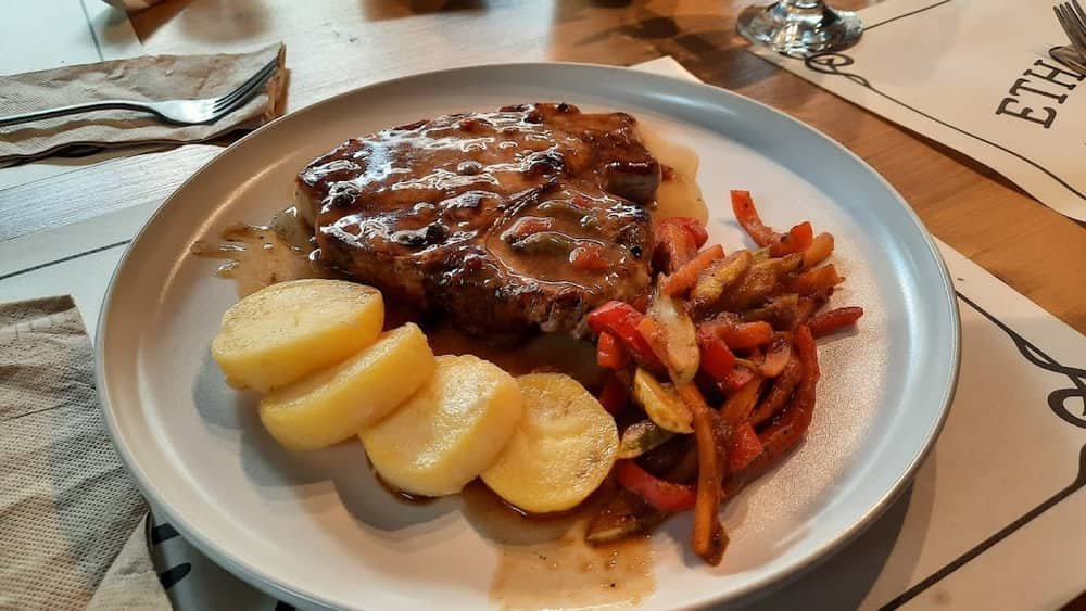 ETNO Restorant "Mehomiya" — 2