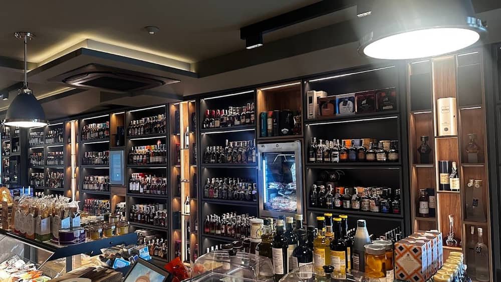 GASTRONOM WINE.DELICATESSEN.DINE