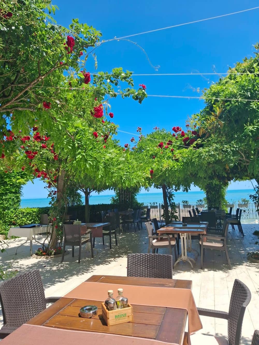 La Mer Restaurant — 2