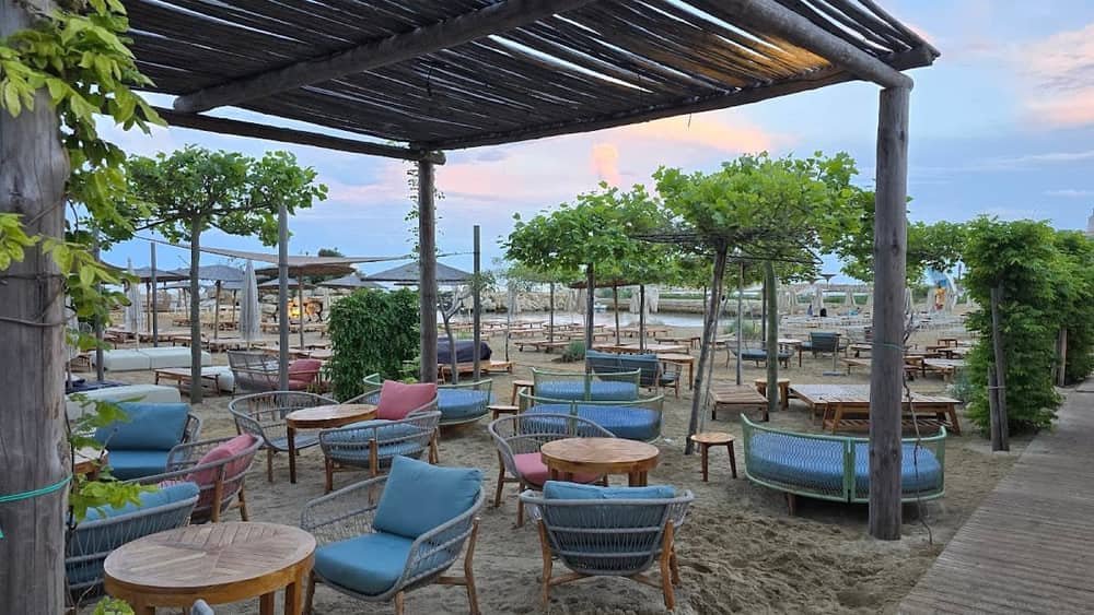 MORE beach restaurant — 2