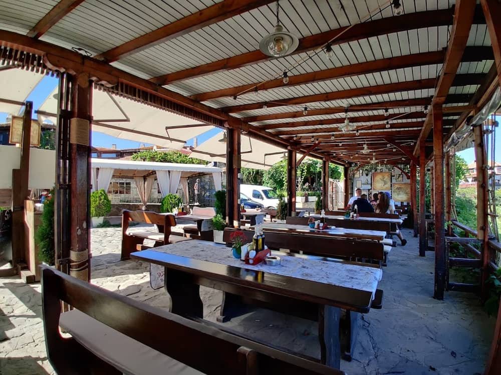 Restaurant "Breeze"