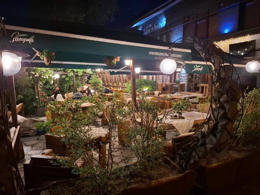 Restorant Momini dvori Bansko | Restorant Bansko | Mehana Bansko | Traditsionna kuhnya Bansko | Zavedeniya Bansko