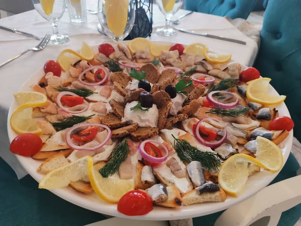 Rose Gardens Restaurant — 2